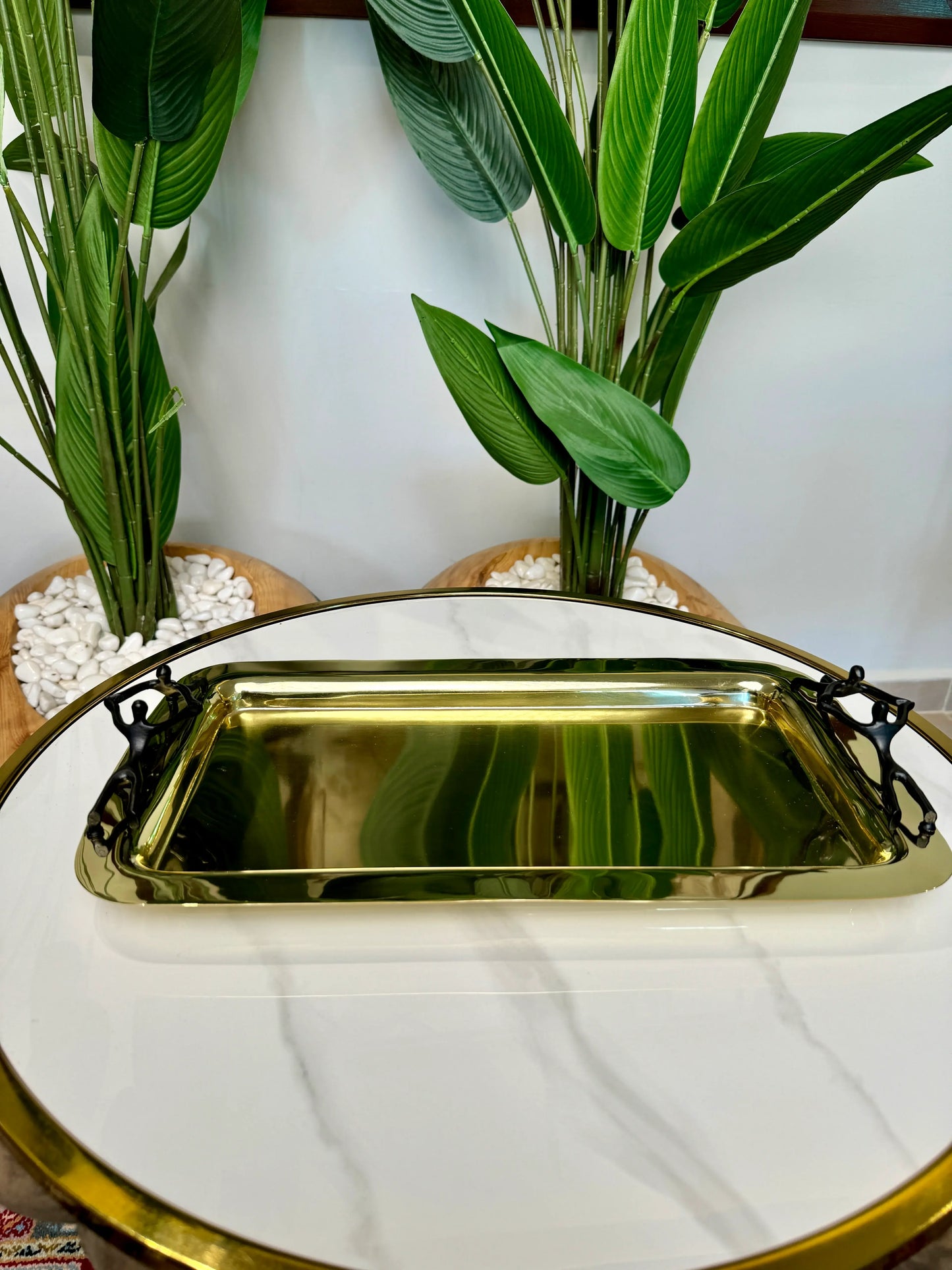 Plateaux en metal doré